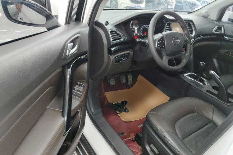 Used GAC Trumpchi GS4 2017 235T Manual Two-Wheel Drive Luxury Edition Driver Seat