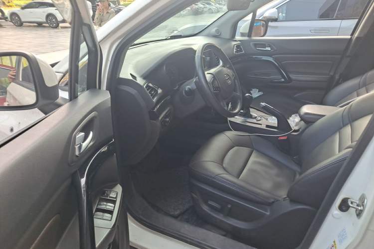 Used GAC Trumpchi GS4 2017 200T Manual Two-Wheel Drive Luxury Edition Driver Seat