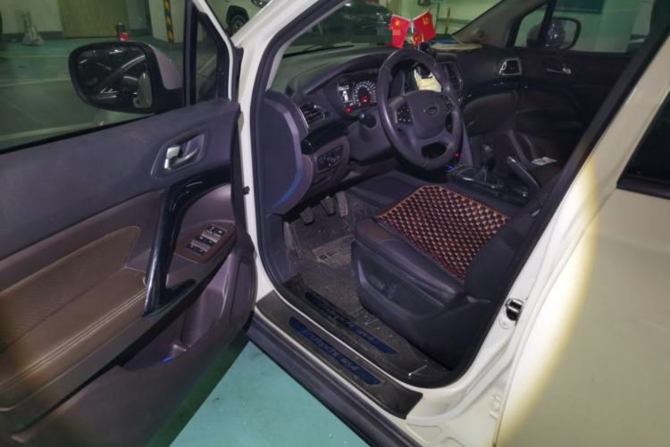 Used GAC Trumpchi GS4 2017 235T Manual Two-Wheel Drive Luxury Edition Driver Seat