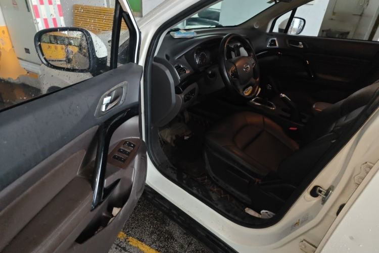 Used GAC Trumpchi GS4 2017 200T Manual Two-Wheel Drive Elite Edition Driver Seat