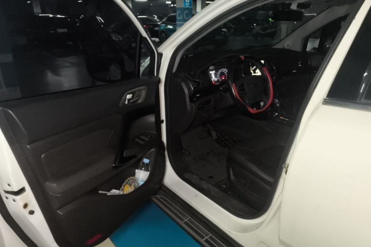 Used GAC Trumpchi GS4 2017 235T Automatic Two-Wheel Drive Luxury Smart Connectivity Version Driver Seat