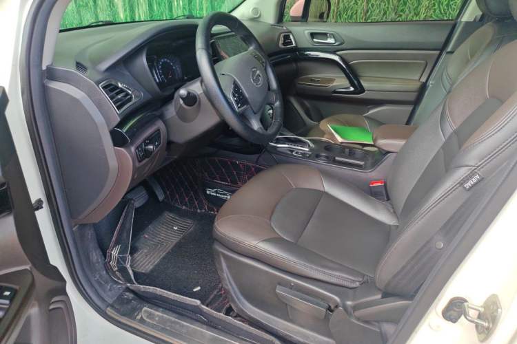 Used GAC Trumpchi GS4 2017 235T Automatic Two-Wheel Drive Elite Edition Driver Seat