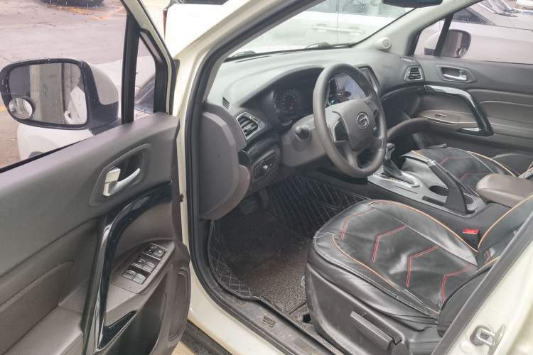 Used GAC Trumpchi GS4 2017 200T G-DCT Two-Wheel Drive Comfort Edition Driver Seat
