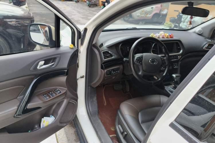 Used GAC Trumpchi GS4 2017 235T Automatic Two-Wheel Drive Luxury Smart Connectivity Version Driver Seat