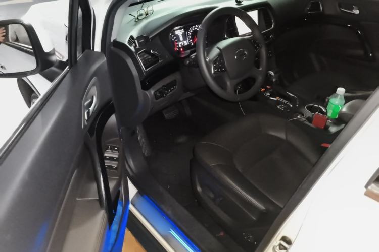 Used GAC Trumpchi GS4 2017 235T Automatic Two-Wheel Drive Luxury Smart Connectivity Version Driver Seat