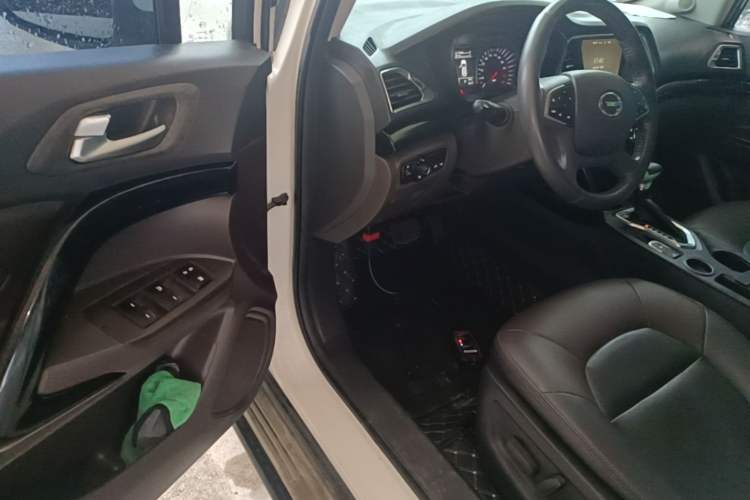 Used GAC Trumpchi GS4 2017 235T Automatic Two-Wheel Drive Luxury Smart Connectivity Version Driver Seat