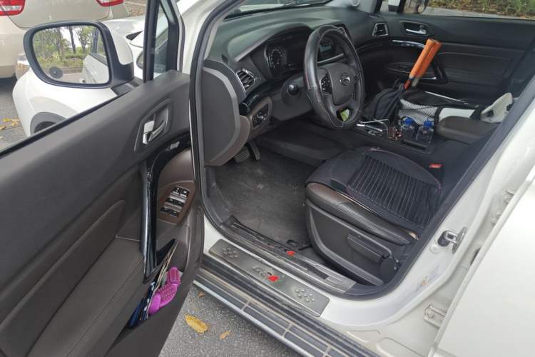 Used GAC Trumpchi GS4 2017 235T Automatic Two-Wheel Drive Elite Edition Driver Seat