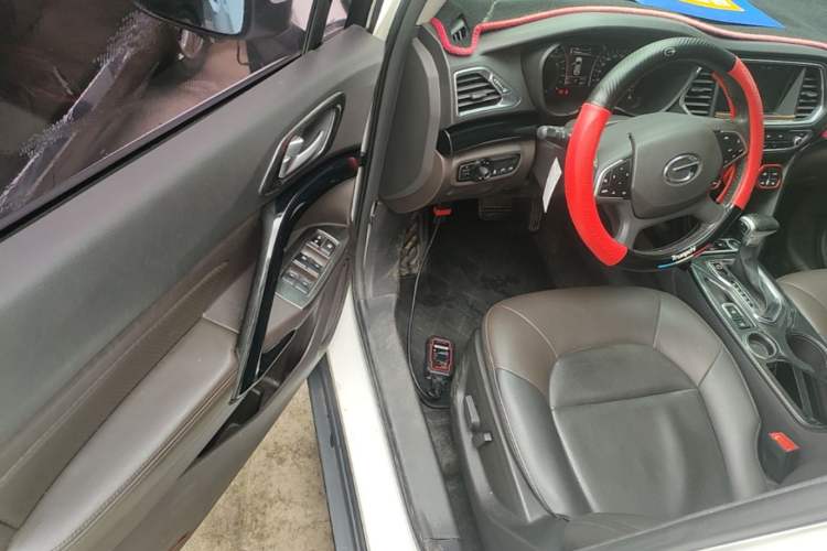 Used GAC Trumpchi GS4 2017 235T Automatic Two-Wheel Drive Luxury Smart Connectivity Version Driver Seat