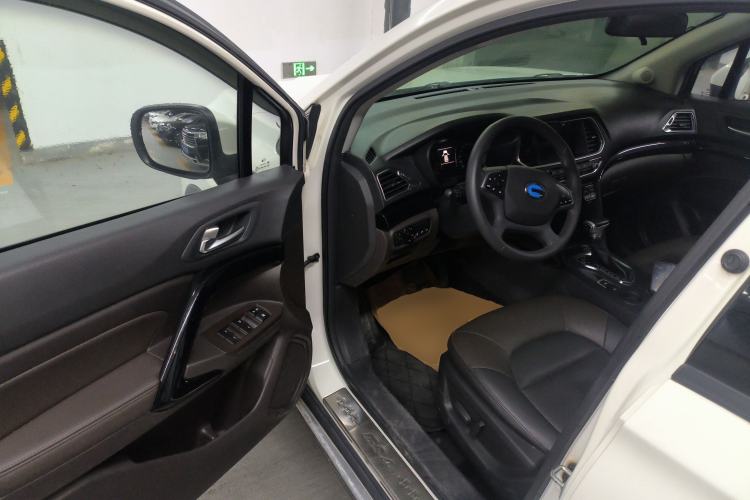 Used GAC Trumpchi GS4 2017 235T Automatic Two-Wheel Drive Luxury Smart Connectivity Version Driver Seat