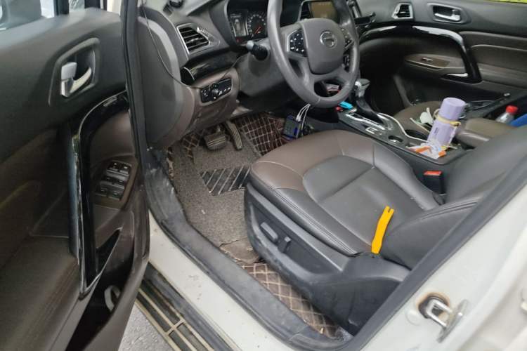 Used GAC Trumpchi GS4 2017 235T Automatic Two-Wheel Drive Luxury Smart Connectivity Version Driver Seat