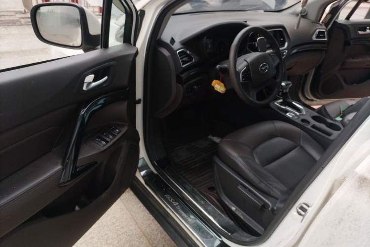 Used GAC Trumpchi GS4 2017 235T Automatic Two-Wheel Drive Elite Edition Driver Seat