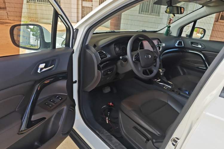 Used GAC Trumpchi GS4 2017 235T Automatic Two-Wheel Drive Elite Edition Driver Seat