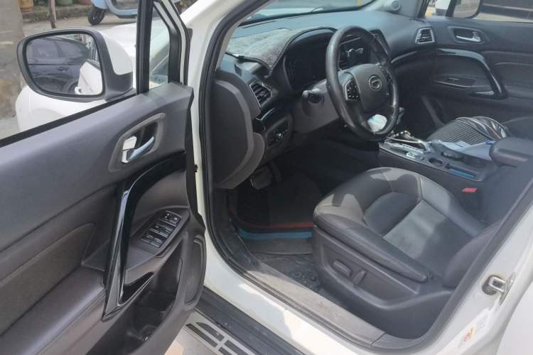 Used GAC Trumpchi GS4 2017 235T Automatic Two-Wheel Drive Luxury Smart Connectivity Version Driver Seat