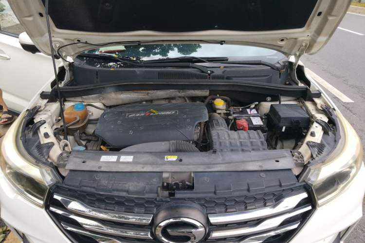 Used GAC Trumpchi GS4 2017 235T Automatic Two-Wheel Drive Luxury Smart Connectivity Version Engine Bay
