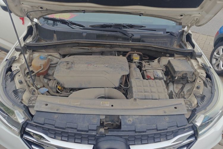 Used GAC Trumpchi GS4 2017 235T Automatic Two-Wheel Drive Luxury Smart Connectivity Version Engine Bay