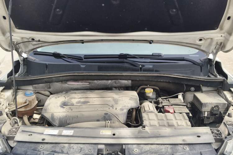 Used GAC Trumpchi GS4 2017 235T Automatic Two-Wheel Drive Elite Edition Engine Bay