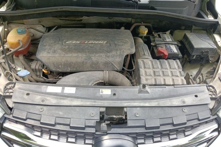 Used GAC Trumpchi GS4 2017 235T Manual Two-Wheel Drive Luxury Edition Engine Bay
