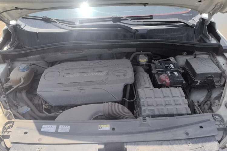 Used GAC Trumpchi GS4 2017 200T G-DCT Two-Wheel Drive Elite Edition Engine Bay