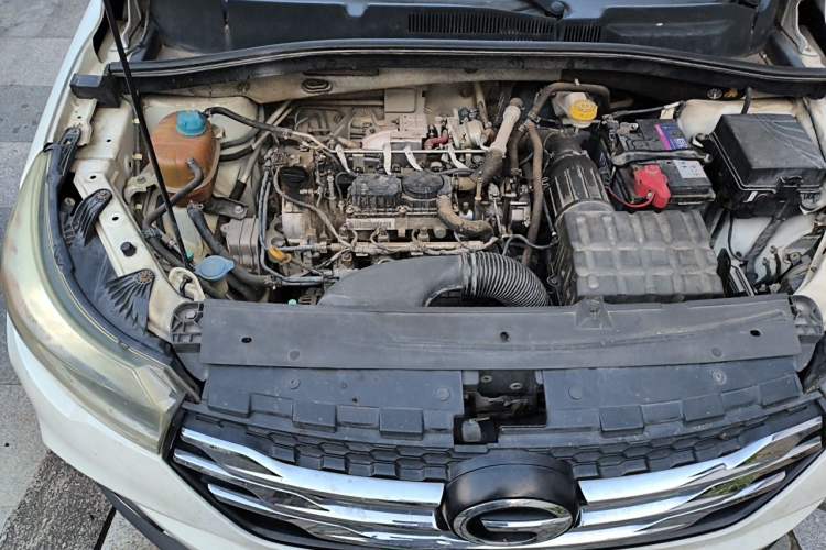 Used GAC Trumpchi GS4 2017 235T Automatic Two-Wheel Drive Elite Edition Engine Bay