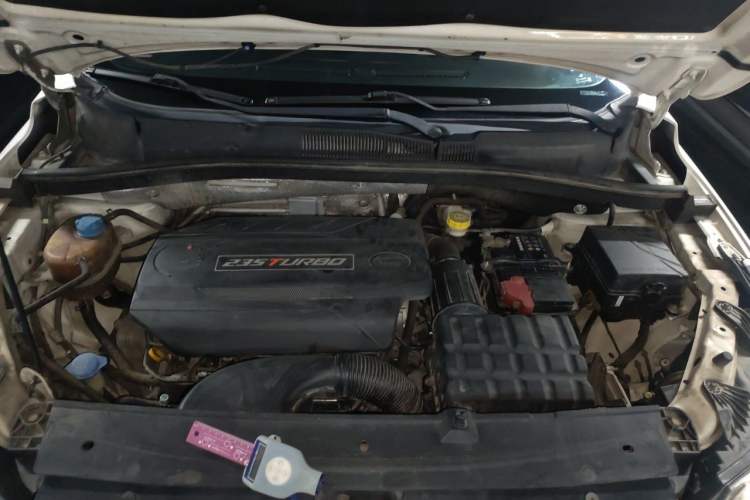 Used GAC Trumpchi GS4 2017 235T Automatic Two-Wheel Drive Elite Edition Engine Bay