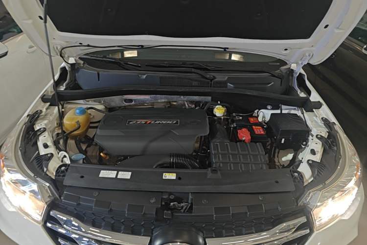 Used GAC Trumpchi GS4 2017 235T Automatic Two-Wheel Drive Elite Edition Engine Bay