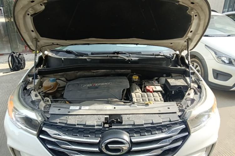 Used GAC Trumpchi GS4 2017 235T Automatic Two-Wheel Drive Luxury Smart Connectivity Version Engine Bay