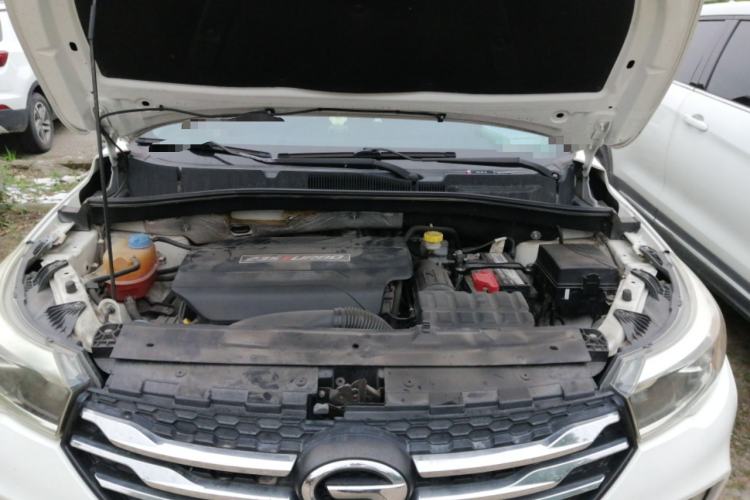 Used GAC Trumpchi GS4 2017 235T Automatic Two-Wheel Drive Elite Edition Engine Bay