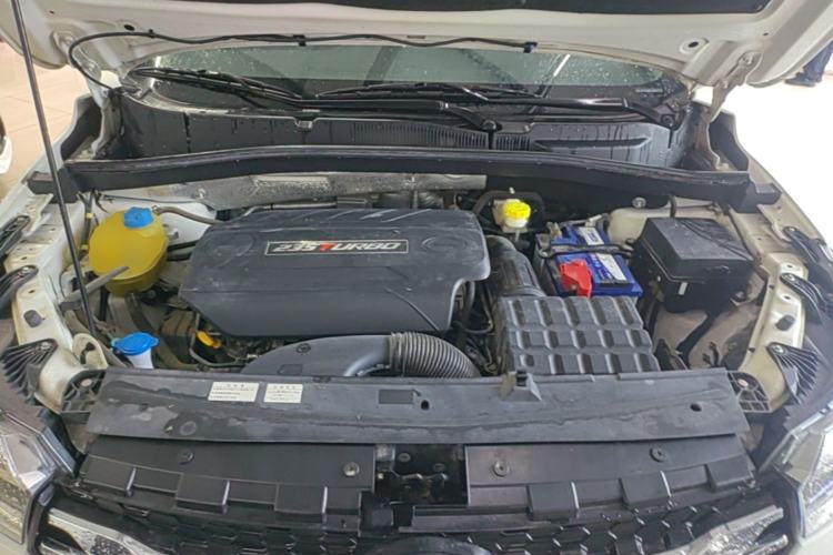 Used GAC Trumpchi GS4 2017 235T Manual Two-Wheel Drive Luxury Edition Engine Bay