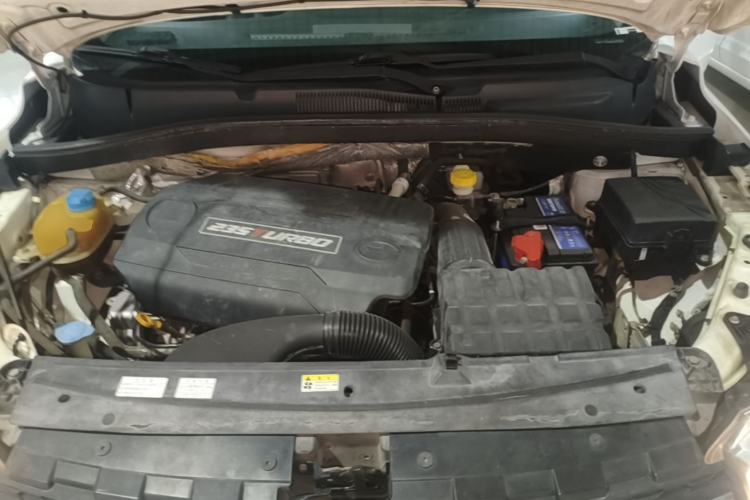 Used GAC Trumpchi GS4 2017 235T Automatic Two-Wheel Drive Elite Edition Engine Bay