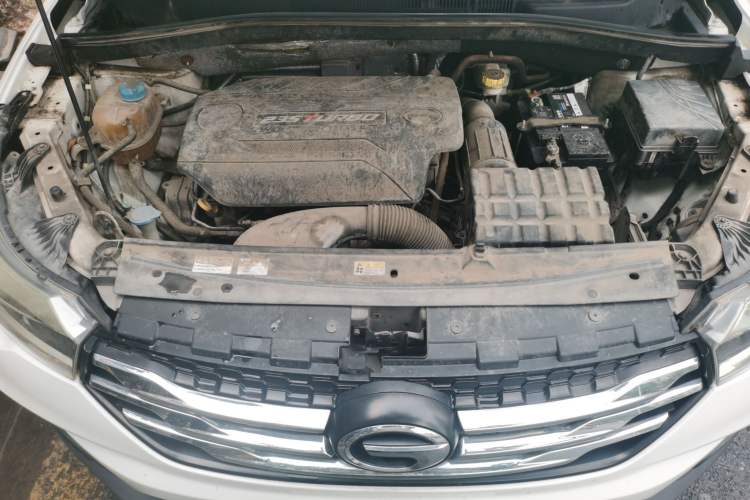 Used GAC Trumpchi GS4 2017 235T Manual Two-Wheel Drive Luxury Edition Engine Bay