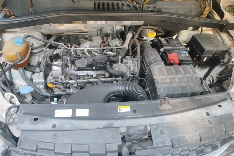 Used GAC Trumpchi GS4 2017 235T G-DCT Two-Wheel Drive Elite Edition Engine Bay