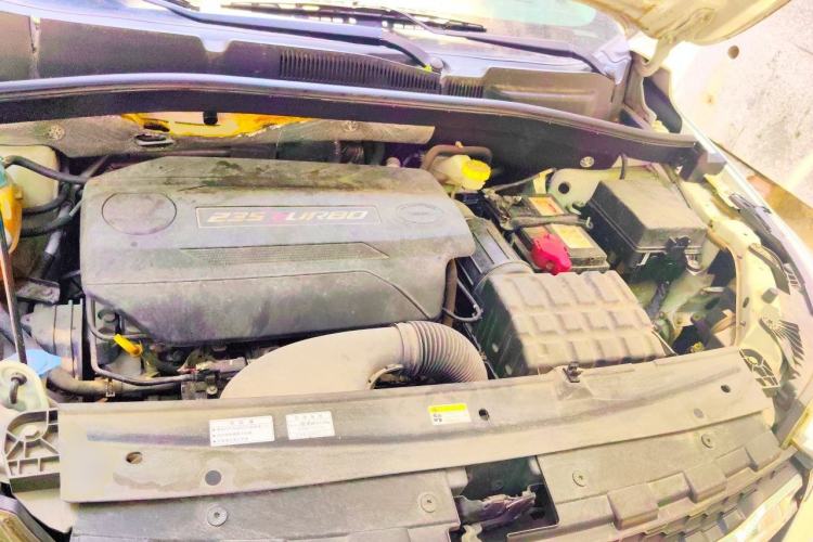 Used GAC Trumpchi GS4 2017 235T Automatic Two-Wheel Drive Luxury Smart Connectivity Version Engine Bay
