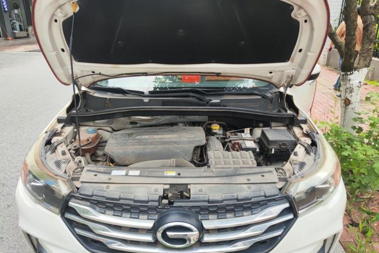 Used GAC Trumpchi GS4 2017 235T Automatic Two-Wheel Drive Elite Edition Engine Bay
