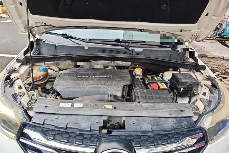 Used GAC Trumpchi GS4 2017 235T Manual Two-Wheel Drive Luxury Edition Engine Bay