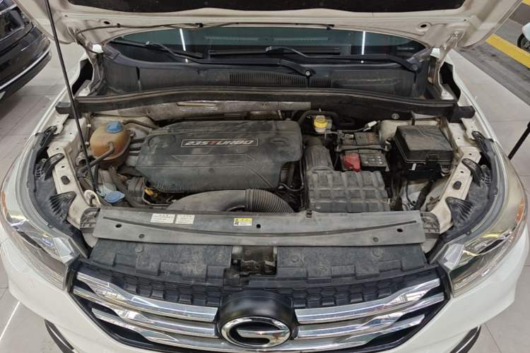 Used GAC Trumpchi GS4 2017 235T Automatic Two-Wheel Drive Luxury Smart Connectivity Version Engine Bay