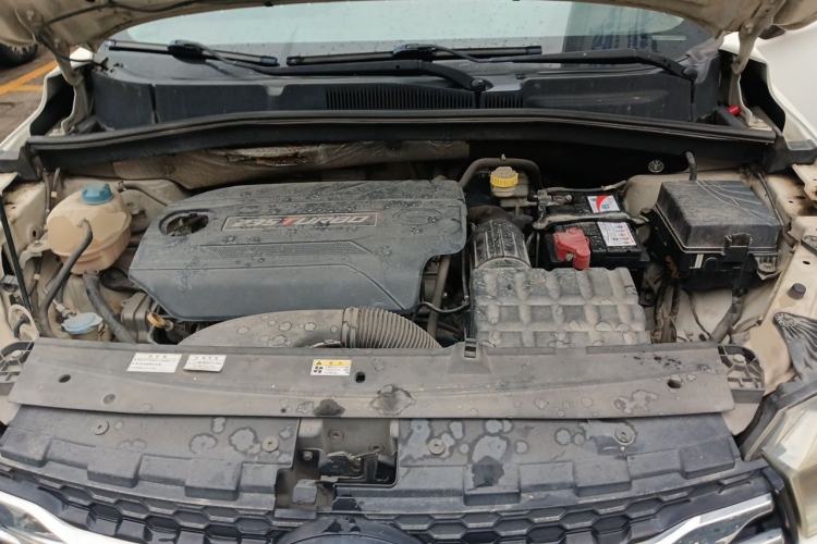 Used GAC Trumpchi GS4 2017 235T Automatic Two-Wheel Drive Elite Edition Engine Bay