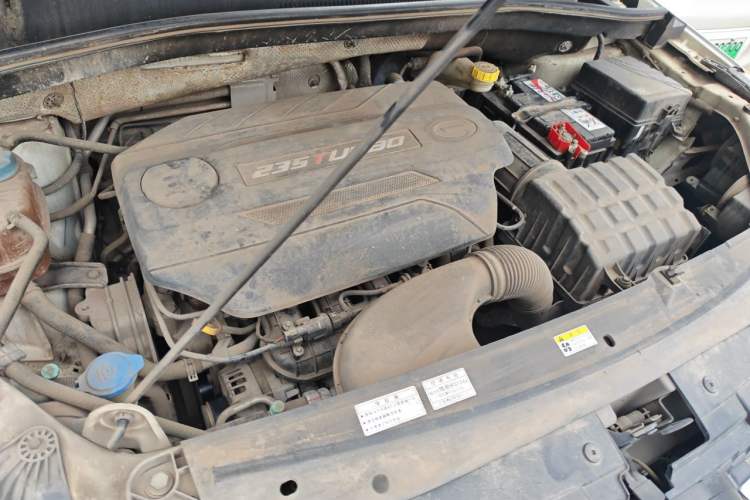 Used GAC Trumpchi GS4 2017 235T Manual Two-Wheel Drive Luxury Edition Engine Bay