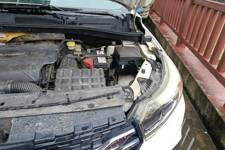 Used GAC Trumpchi GS4 2017 235T Manual Two-Wheel Drive Comfort Edition Engine Bay Left