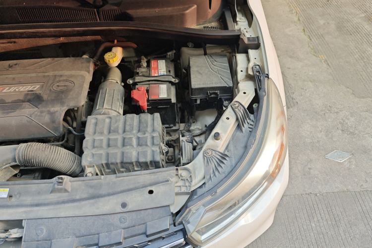 Used GAC Trumpchi GS4 2017 200T Manual Two-Wheel Drive Elite Edition Engine Bay Left