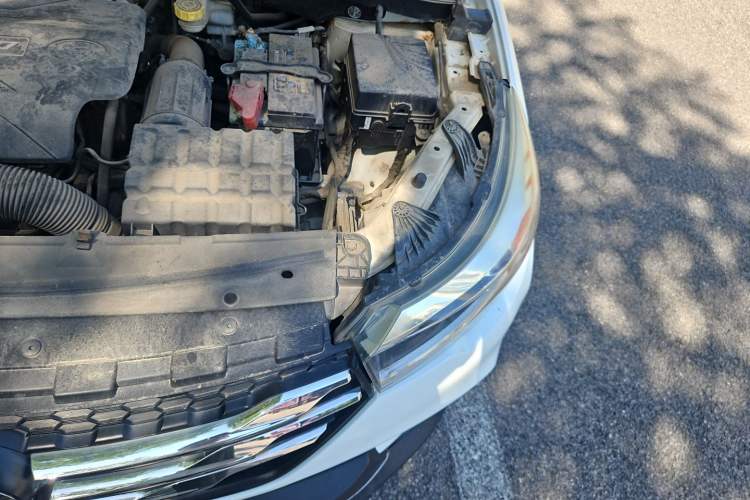 Used GAC Trumpchi GS4 2017 200T Manual Two-Wheel Drive Elite Edition Engine Bay Left