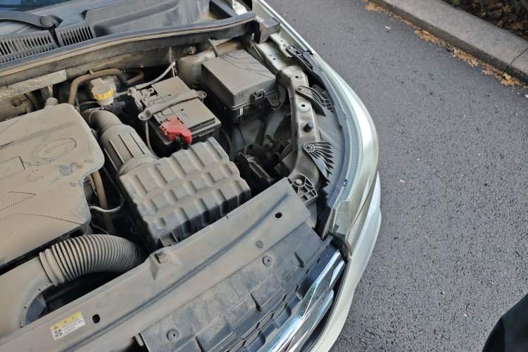Used GAC Trumpchi GS4 2017 235T G-DCT Two-Wheel Drive Elite Edition Engine Bay Left