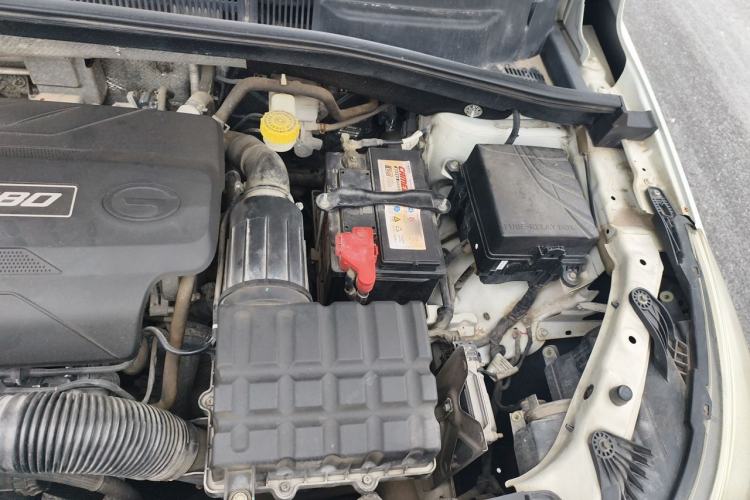 Used GAC Trumpchi GS4 2017 235T Manual Two-Wheel Drive Luxury Edition Engine Bay Left