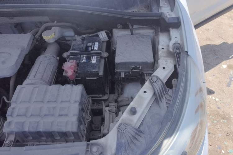 Used GAC Trumpchi GS4 2017 200T G-DCT Two-Wheel Drive Elite Edition Engine Bay Left