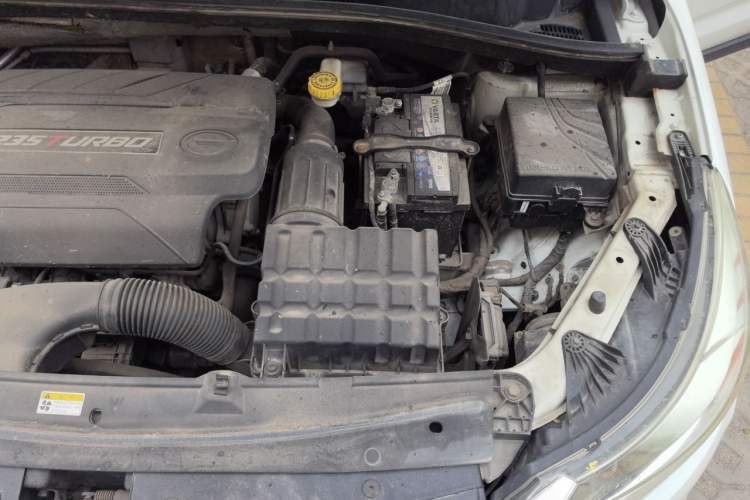Used GAC Trumpchi GS4 2017 235T Automatic Two-Wheel Drive Elite Edition Engine Bay Left