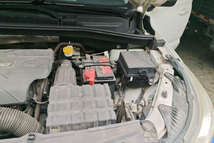 Used GAC Trumpchi GS4 2017 200T Manual Two-Wheel Drive Elite Edition Engine Bay Left