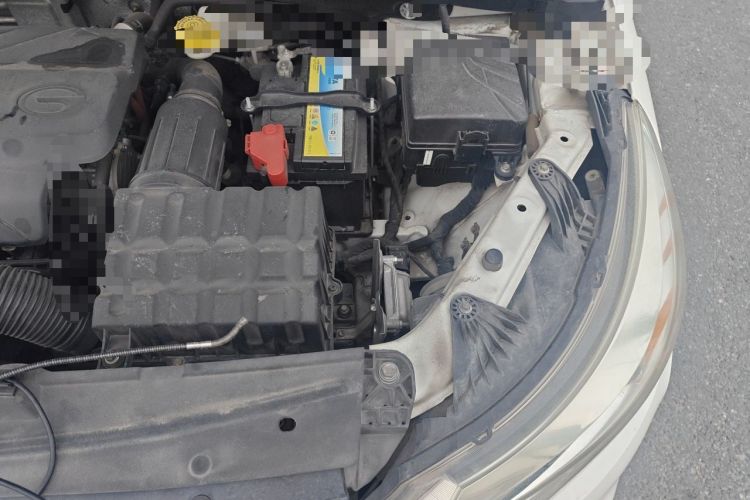 Used GAC Trumpchi GS4 2017 235T Manual Two-Wheel Drive Luxury Edition Engine Bay Left