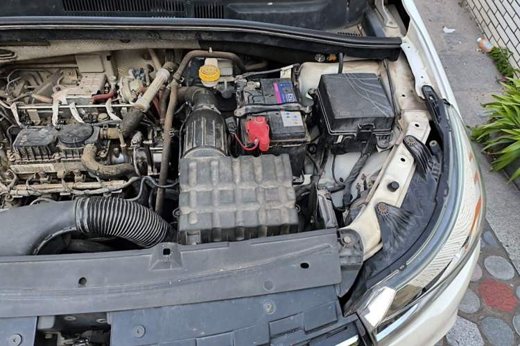 Used GAC Trumpchi GS4 2017 235T Automatic Two-Wheel Drive Elite Edition Engine Bay Left