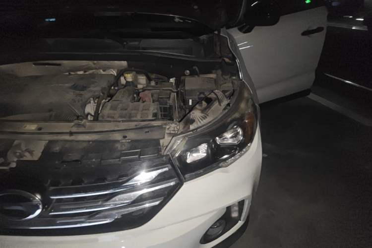 Used GAC Trumpchi GS4 2017 200T G-DCT Two-Wheel Drive Elite Edition Engine Bay Left