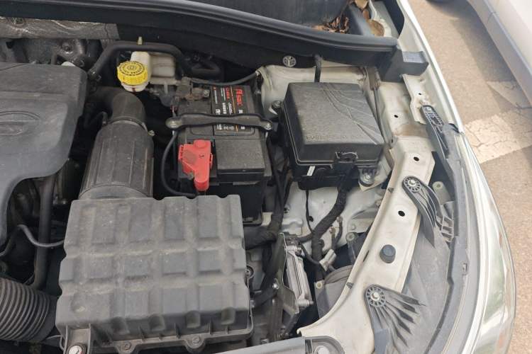 Used GAC Trumpchi GS4 2017 235T Automatic Two-Wheel Drive Luxury Smart Connectivity Version Engine Bay Left