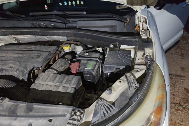 Used GAC Trumpchi GS4 2017 235T Automatic Two-Wheel Drive Luxury Smart Connectivity Version Engine Bay Left
